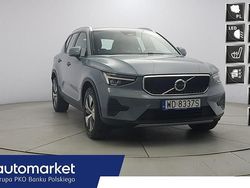 Szary Używany 2022 Volvo XC40 Core SUV | 124 850 zł (Dość drogi)