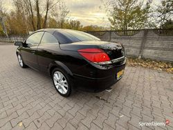 Czarny Używany 2007 Opel Astra Kabriolet | 9900 zł (Dobra cena)