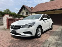Biały Używany 2017 Opel Astra Hatchback | 44 800 zł (Dobra cena)