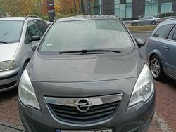 Srebrny Używany 2010 Opel Meriva Minivan | 10 000 zł