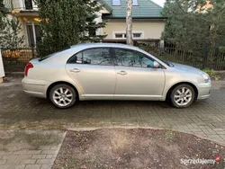 Srebrny Używany 2006 Toyota Avensis Sol Hatchback | 14 200 zł (Dość drogi)