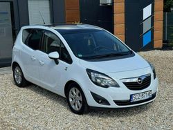 Biały (metalik) Używany 2012 Opel Meriva Minivan | 24 800 zł (Uczciwa cena)