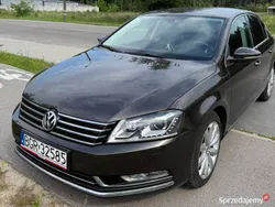 Brązowy Używany 2013 VW Passat Highline Sedan/Limuzyna | 37 500 zł (Uczciwa cena)