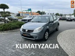 Srebrny Używany 2009 Dacia Sandero Hatchback | 14 900 zł (Dość drogi)