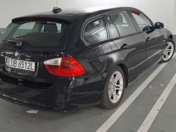 Czarny Używany 2006 BMW 318 Kombi | 10 300 zł (Uczciwa cena)