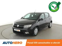 Czarny Używany 2017 Dacia Sandero Hatchback | 31 900 zł (Dość drogi)