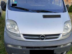 Srebrny Używany 2003 Opel Vivaro Van | 20 000 zł (Uczciwa cena)