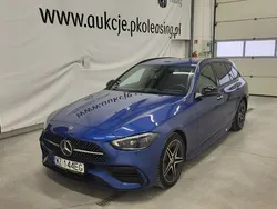 Niebieski Używany 2021 Mercedes C220 AMG Kombi | 120 000 zł