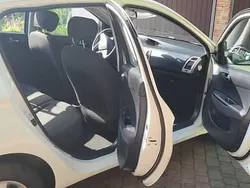 Biały Używany 2012 Hyundai i20 Hatchback | 20 000 zł (Uczciwa cena)