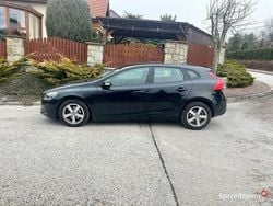 Czarny Używany 2014 Volvo V40 Momentum Hatchback | 28 490 zł (Uczciwa cena)