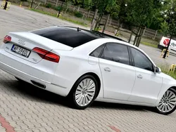 Biały (metalik, perła) Używany 2015 Audi A8 Sedan/Limuzyna | 122 900 zł