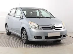 Niebieski Używany 2005 Toyota Corolla Verso Minivan | 7999 zł