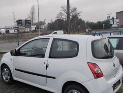 Biały Używany 2011 Renault Twingo Hatchback | 12 500 zł (Uczciwa cena)