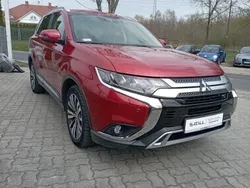 Czerwony Używany 2018 Mitsubishi Outlander Instyle SUV | 86 800 zł (Dość drogi)