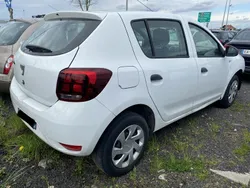 Biały Używany 2016 Dacia Sandero Hatchback | 6599 zł