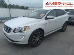 Biały Używany 2016 Volvo XC60 SUV | 62 000 zł