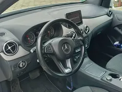 Biały Używany 2015 Mercedes A180 Hatchback | 38 500 zł (Dobra cena)