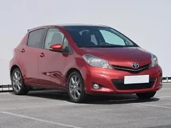 Czerwony Używany 2012 Toyota Yaris Hatchback | 26 999 zł (Uczciwa cena)