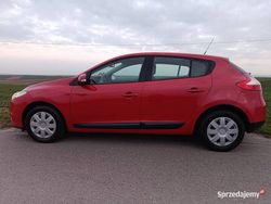 Czerwony Używany 2009 Renault Mégane III Hatchback | 19 900 zł (Uczciwa cena)