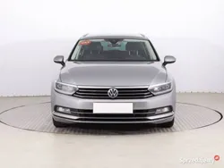 Srebrny Używany 2018 VW Passat Kombi | 64 999 zł (Dobra cena)