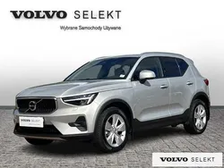 Srebrny Używany 2024 Volvo XC40 SUV | 155 000 zł (Dobra cena)