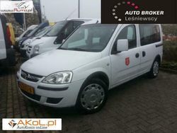 Biały Używany 2009 Opel Combo Minivan | 20 900 zł