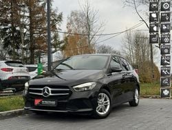 Czarny (metalik) Używany 2019 Mercedes B200 Minivan | 69 900 zł (Dobra cena)