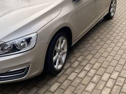 Beżowy Używany 2018 Volvo V60 Summum Kombi | 75 000 zł (Dość drogi)