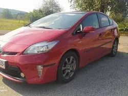 Czerwony Używany 2014 Toyota Prius Hatchback | 44 300 zł (Uczciwa cena)