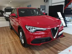 Czerwony Używany 2022 Alfa Romeo Stelvio Super SUV | 170 900 zł (Dość drogi)