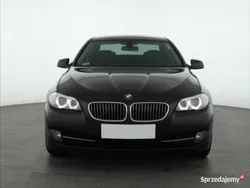 Czarny Używany 2012 BMW 525 Sedan/Limuzyna | 51 999 zł (Dobra cena)