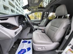 Używany 2020 Toyota Sienna XLE Minivan | 99 900 zł