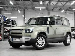 Zielony (metalik) Używany 2023 Land Rover Defender S SUV | 286 110 zł