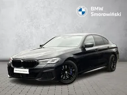 Czarny carbon metalizowany Używany 2021 BMW 530 Shadowline Sedan/Limuzyna | 219 900 zł (Uczciwa cena)