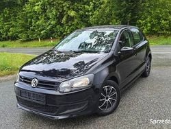 Czarny Używany 2010 VW Polo Life Sedan/Limuzyna | 17 500 zł (Uczciwa cena)