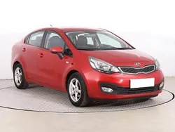 Czerwony Używany 2014 Kia Rio Sedan/Limuzyna | 25 999 zł (Uczciwa cena)