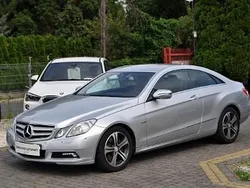 Srebrny Używany 2010 Mercedes E350 Coupe | 43 555 zł