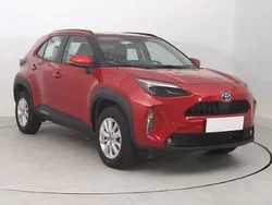 Czerwony Używany 2022 Toyota Yaris Cross SUV | 94 999 zł (Uczciwa cena)
