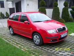 Czerwony Używany 2006 Skoda Fabia Kombi | 5900 zł (Uczciwa cena)