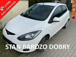 Biały Używany 2009 Mazda 2 Hatchback | 14 800 zł (Dość drogi)