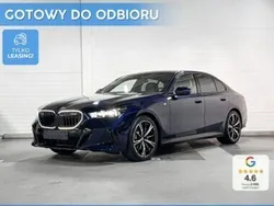 Niebieski Nowe 2025 BMW 520 M Sport Sedan/Limuzyna | 322 800 zł (Dość drogi)