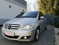 Srebrny Używany 2008 Mercedes B180 Minivan | 16 900 zł (Uczciwa cena)
