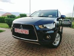 Niebieski Używany 2010 Mitsubishi Outlander SUV | 33 900 zł (Uczciwa cena)