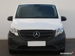 Biały Używany 2018 Mercedes Vito Minivan | 48 999 zł