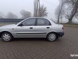 Srebrny Używany 2001 Chevrolet Lanos Sedan/Limuzyna | 2500 zł (Uczciwa cena)