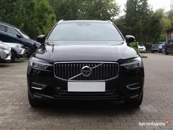Czarny Używany 2020 Volvo XC60 SUV | 144 999 zł (Uczciwa cena)