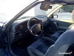 Granatowy Używany 1995 Renault 19 R.S. Kabriolet | 5500 zł