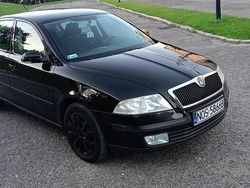 Czarny Używany 2008 Skoda Octavia Hatchback | 9300 zł (Uczciwa cena)