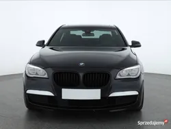 BMW 730