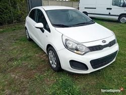 Używany 2014 Kia Rio | 17 400 zł (Super Cena)